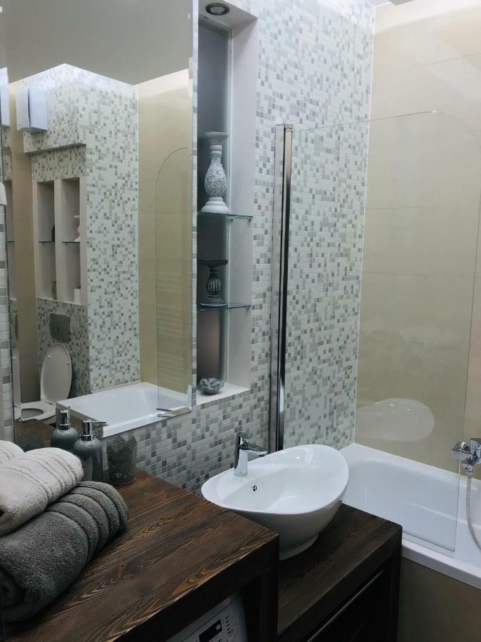 Orient Suite Sárvár Buitenkant foto